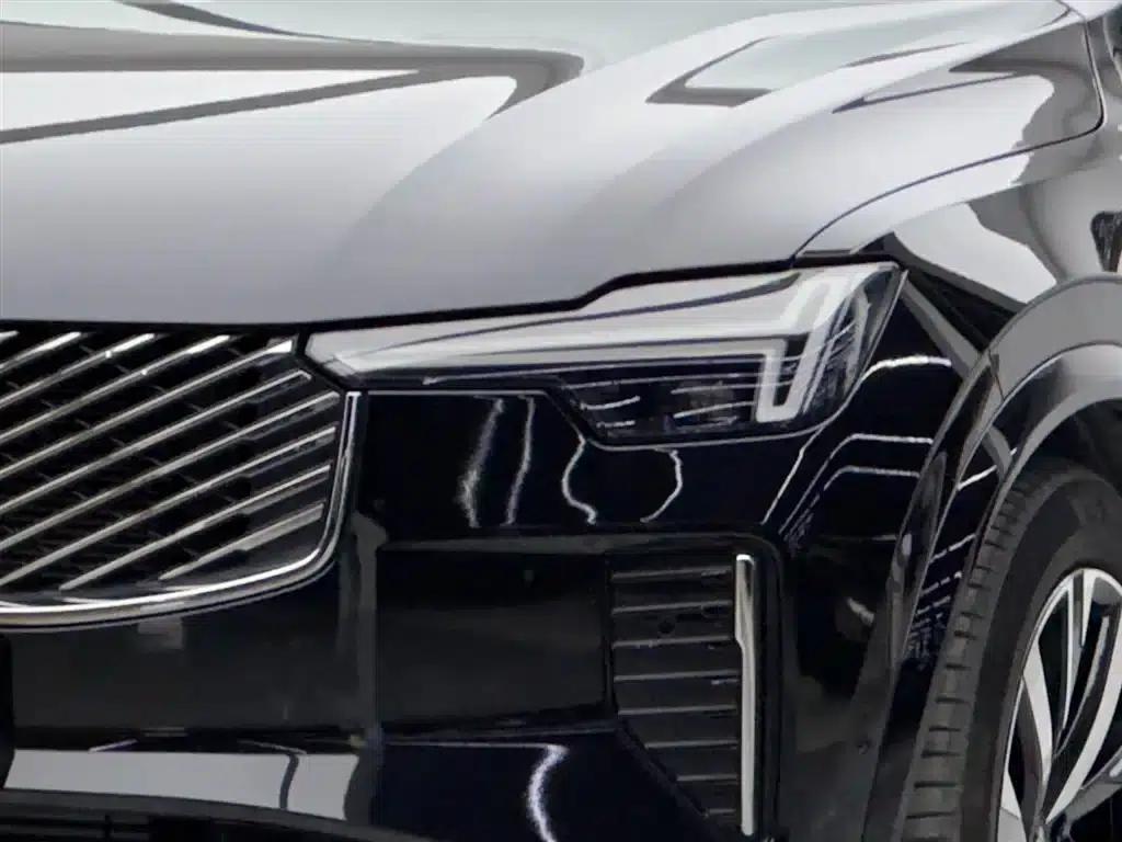 2025 Volvo XC90 Plug-in Hybrid T8 Inscription Luxury Edition (7-seater) — миниатюра 3