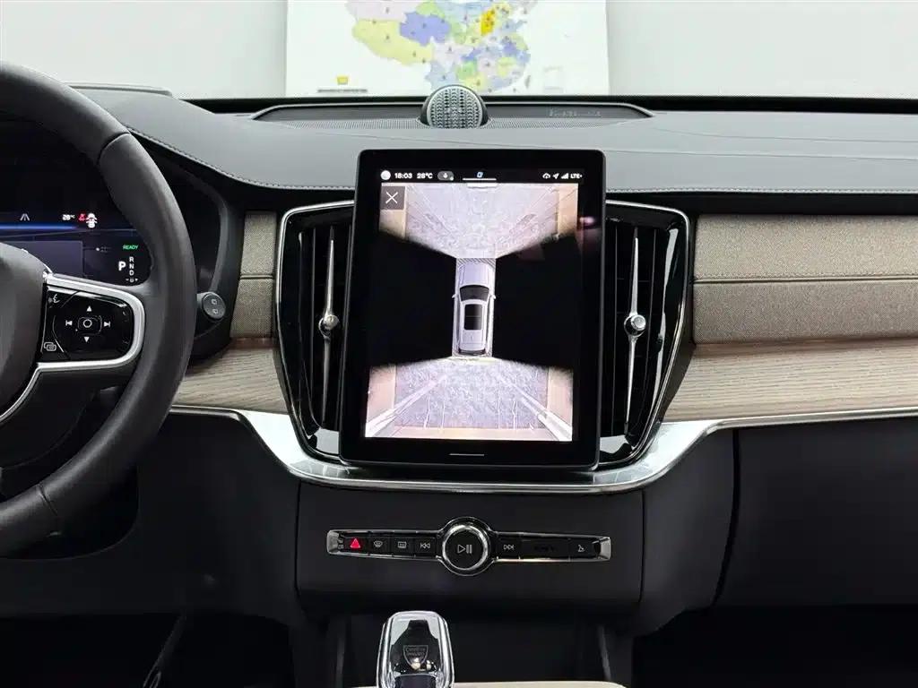 2025 Volvo XC90 Plug-in Hybrid T8 Inscription Luxury Edition (7-seater) — миниатюра 10