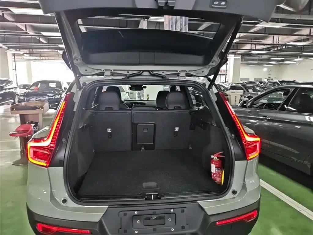 Volvo XC40 PHEV 2023 Long Range Edition — миниатюра 19