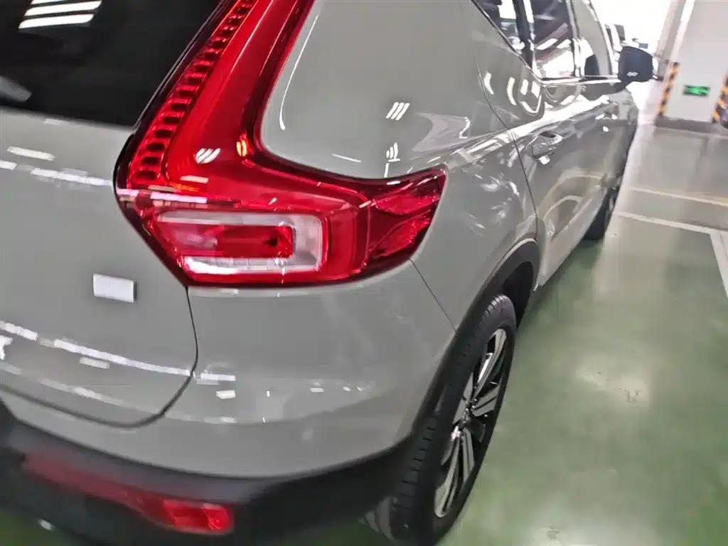 Volvo XC40 PHEV 2023 Long Range Edition — миниатюра 8