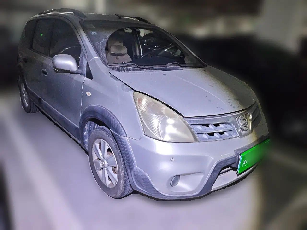 Nissan Livina 2010 Jingrui Edition 1.6L Manual Standard Model — миниатюра 3