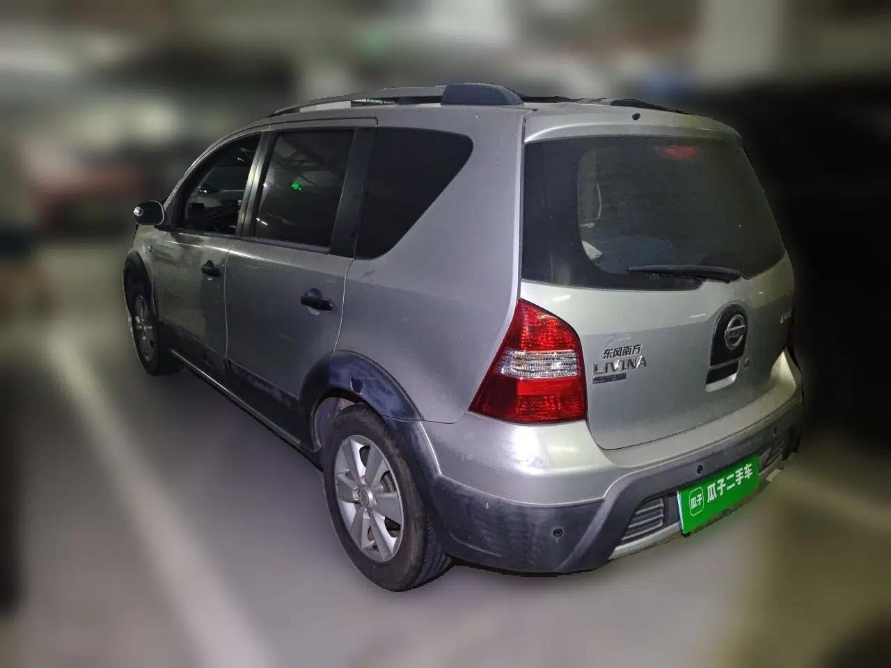 Nissan Livina 2010 Jingrui Edition 1.6L Manual Standard Model — миниатюра 4