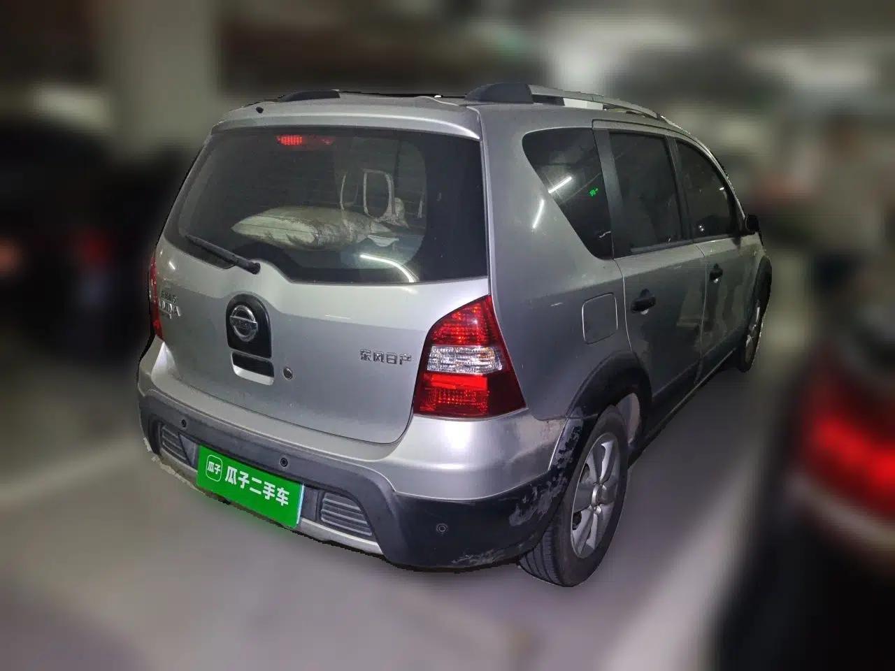 Nissan Livina 2010 Jingrui Edition 1.6L Manual Standard Model — миниатюра 6