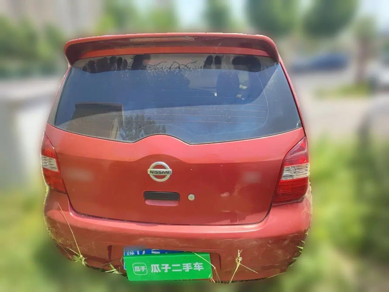 Nissan Livina 2010 Jingyue Edition 1.6L Manual All-Around Model — миниатюра 5