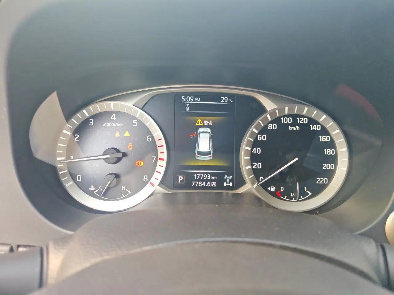 Nissan Terra 2020 2.5L XV 4WD Automatic Four-Wheel Drive Flagship Edition — миниатюра 12