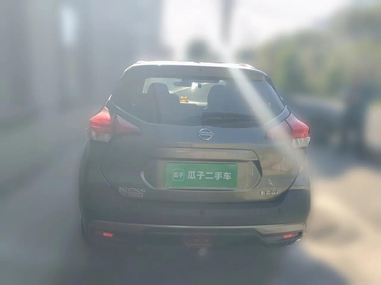 Nissan Kicks 2020 1.5L XV CVT Smart Connect Luxury Edition — миниатюра 5