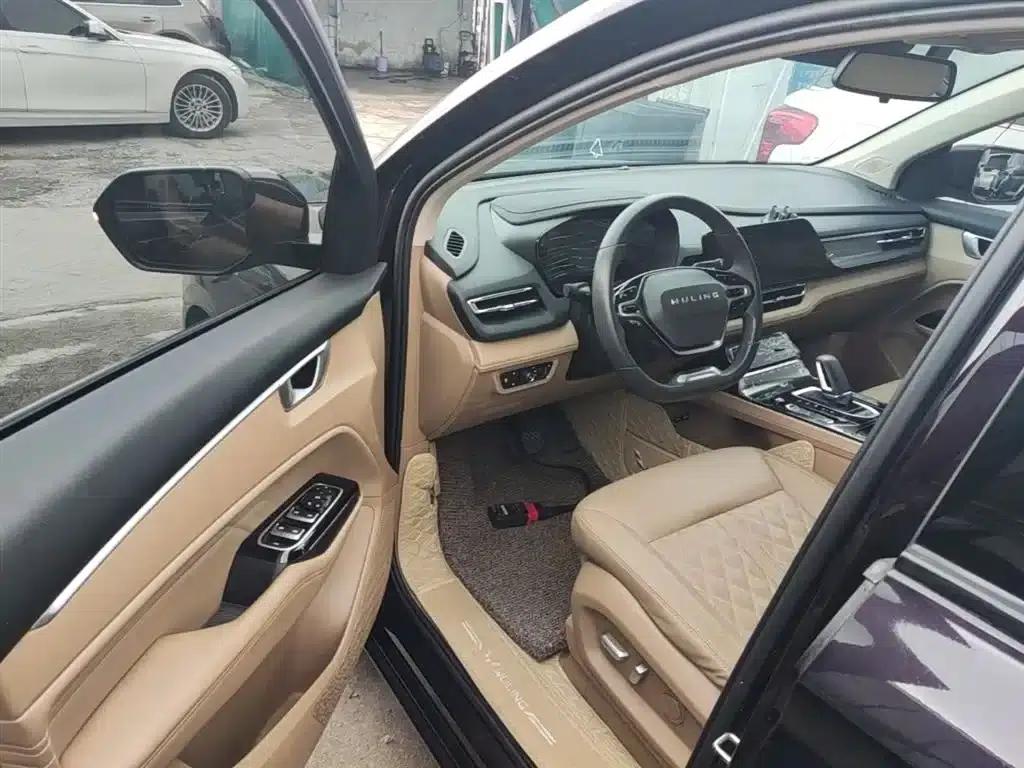 Wuling Capgemini 2023 2.0L DHT Luxury Edition — миниатюра 16