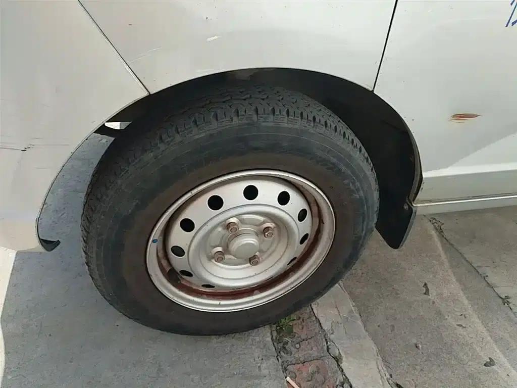 Wuling Rongguang S 2021 1.2L Basic 5-Seater LSI — миниатюра 23