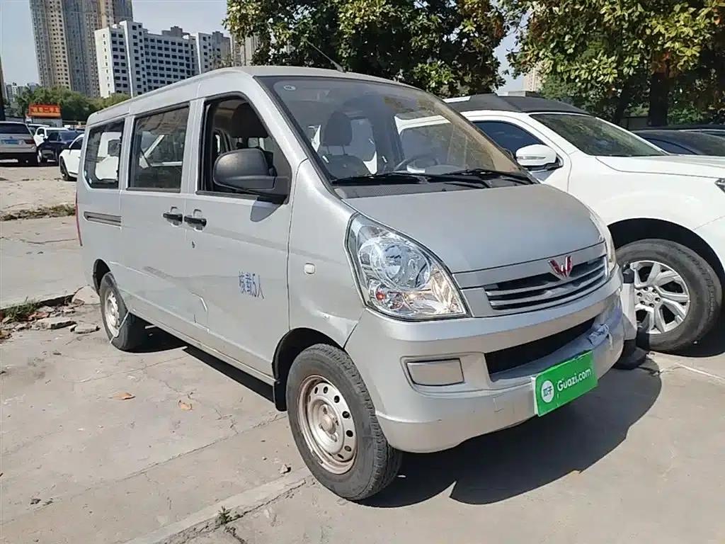 Wuling Rongguang S 2021 1.2L Basic 5-Seater LSI — миниатюра 4