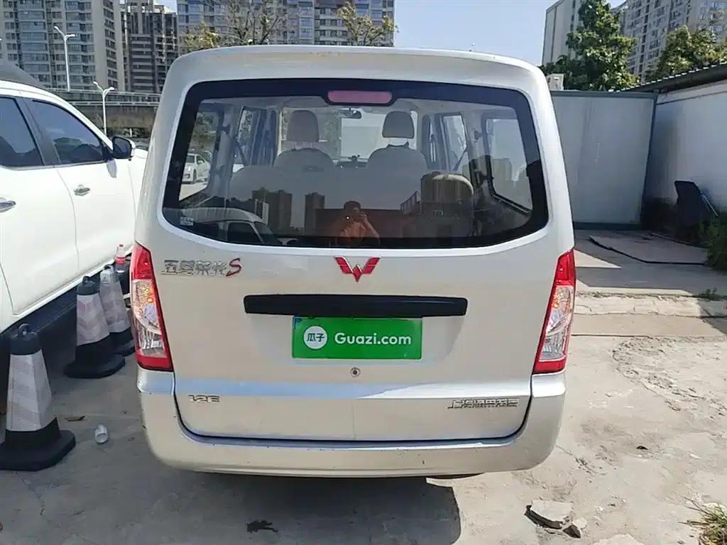 Wuling Rongguang S 2021 1.2L Basic 5-Seater LSI — миниатюра 6