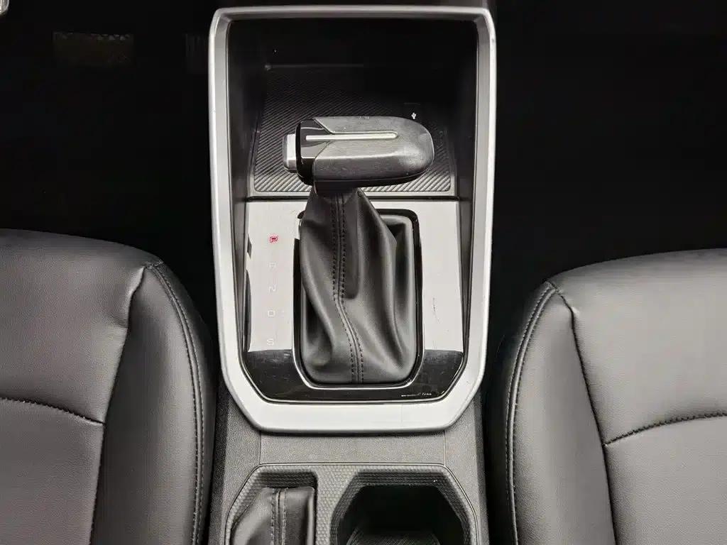 Wuling Xingchi 2023 1.5L CVT Comfort Edition — миниатюра 13