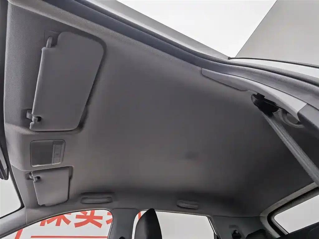 Wuling Xingchi 2023 1.5L CVT Comfort Edition — миниатюра 14