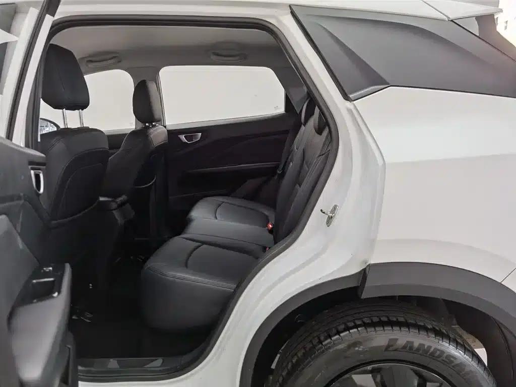 Wuling Xingchi 2023 1.5L CVT Comfort Edition — миниатюра 15