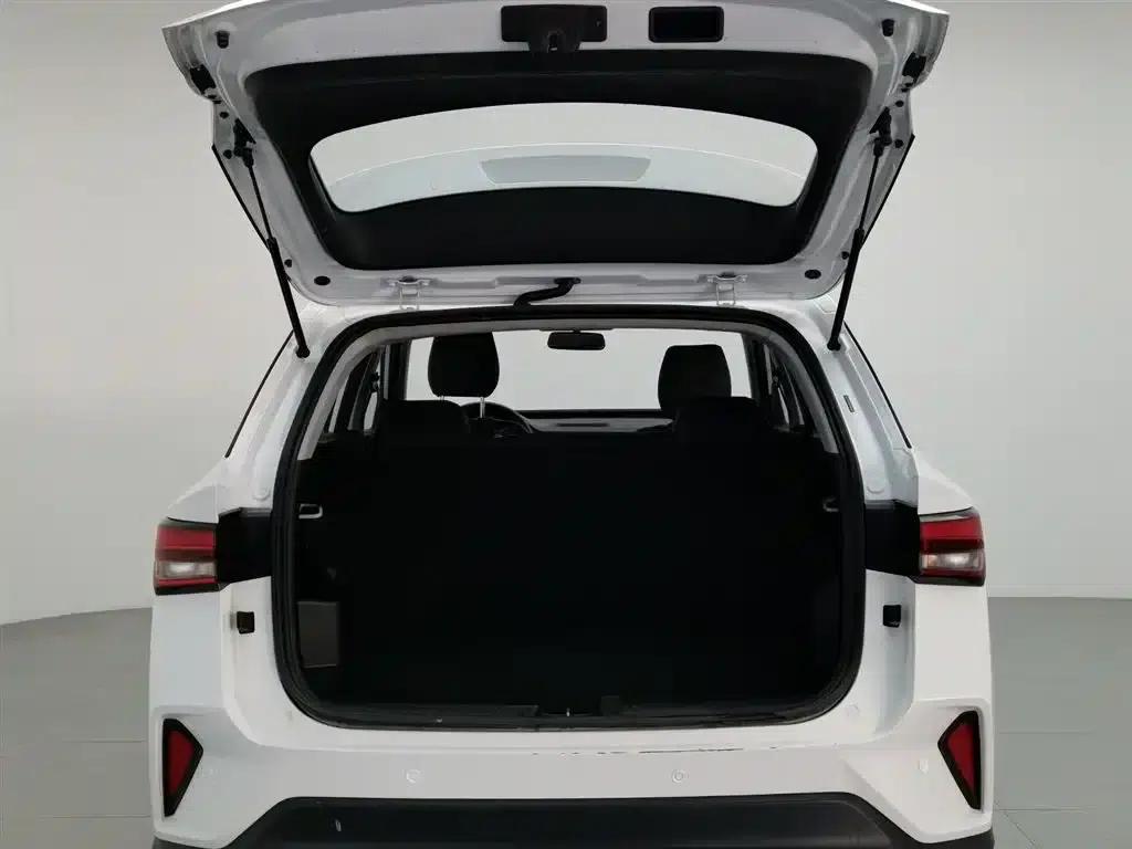 Wuling Xingchi 2023 1.5L CVT Comfort Edition — миниатюра 16