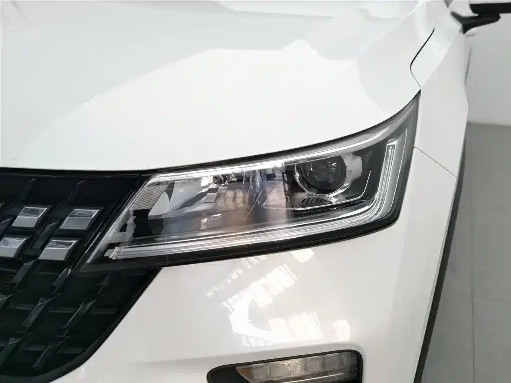 Wuling Xingchi 2023 1.5L CVT Comfort Edition — миниатюра 7