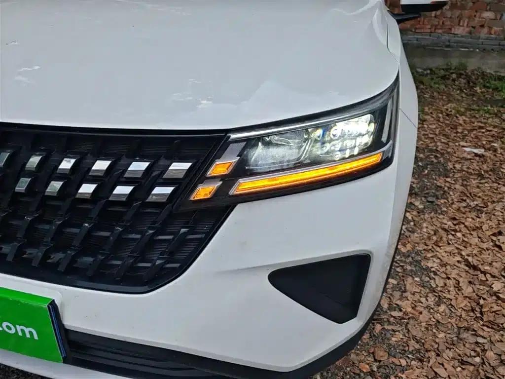 Wuling Xingchi 2022 1.5L CVT Enjoyable Model — миниатюра 24
