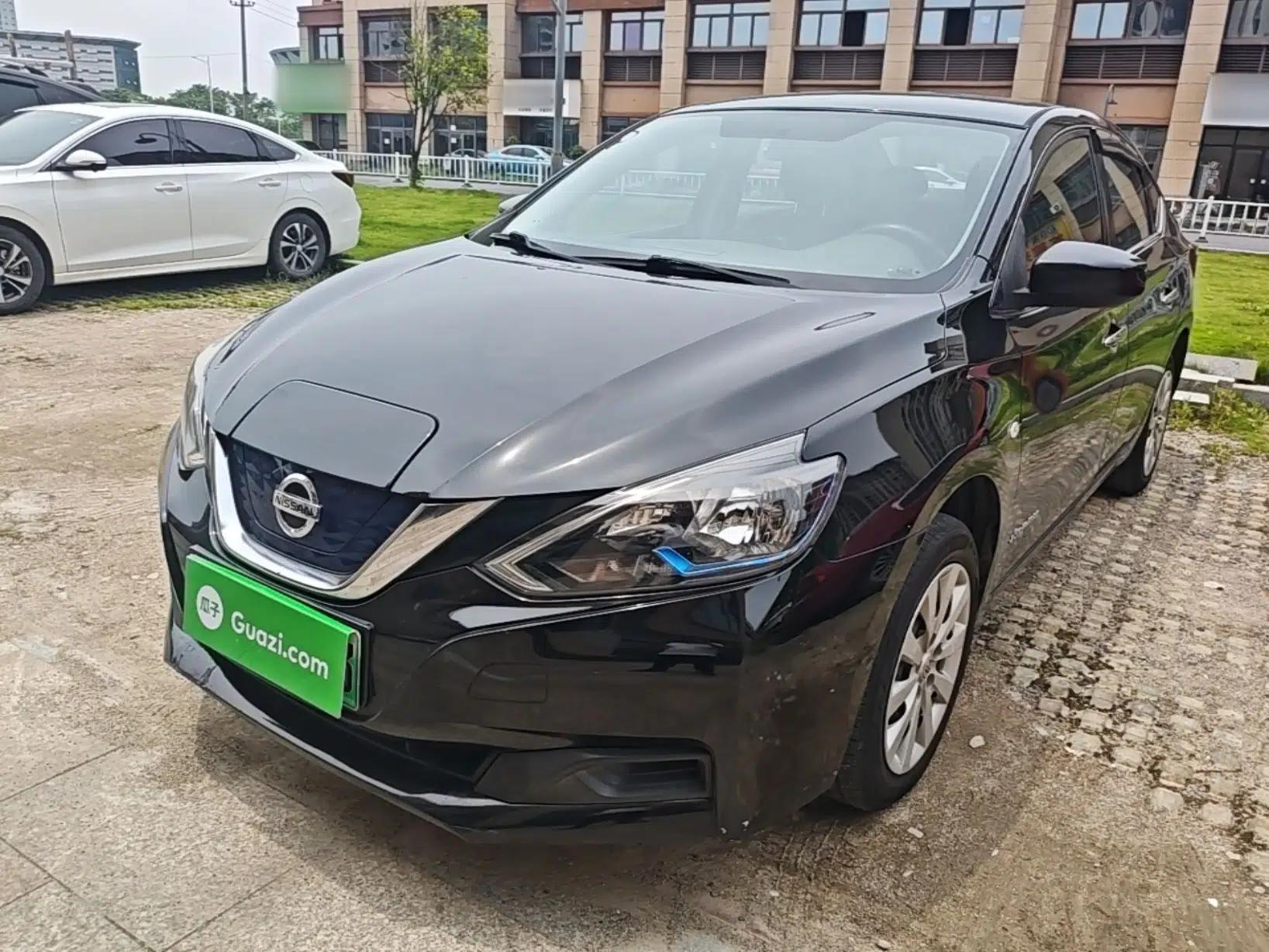Nissan Sylphy EV 2018 Smart Edition — миниатюра 1