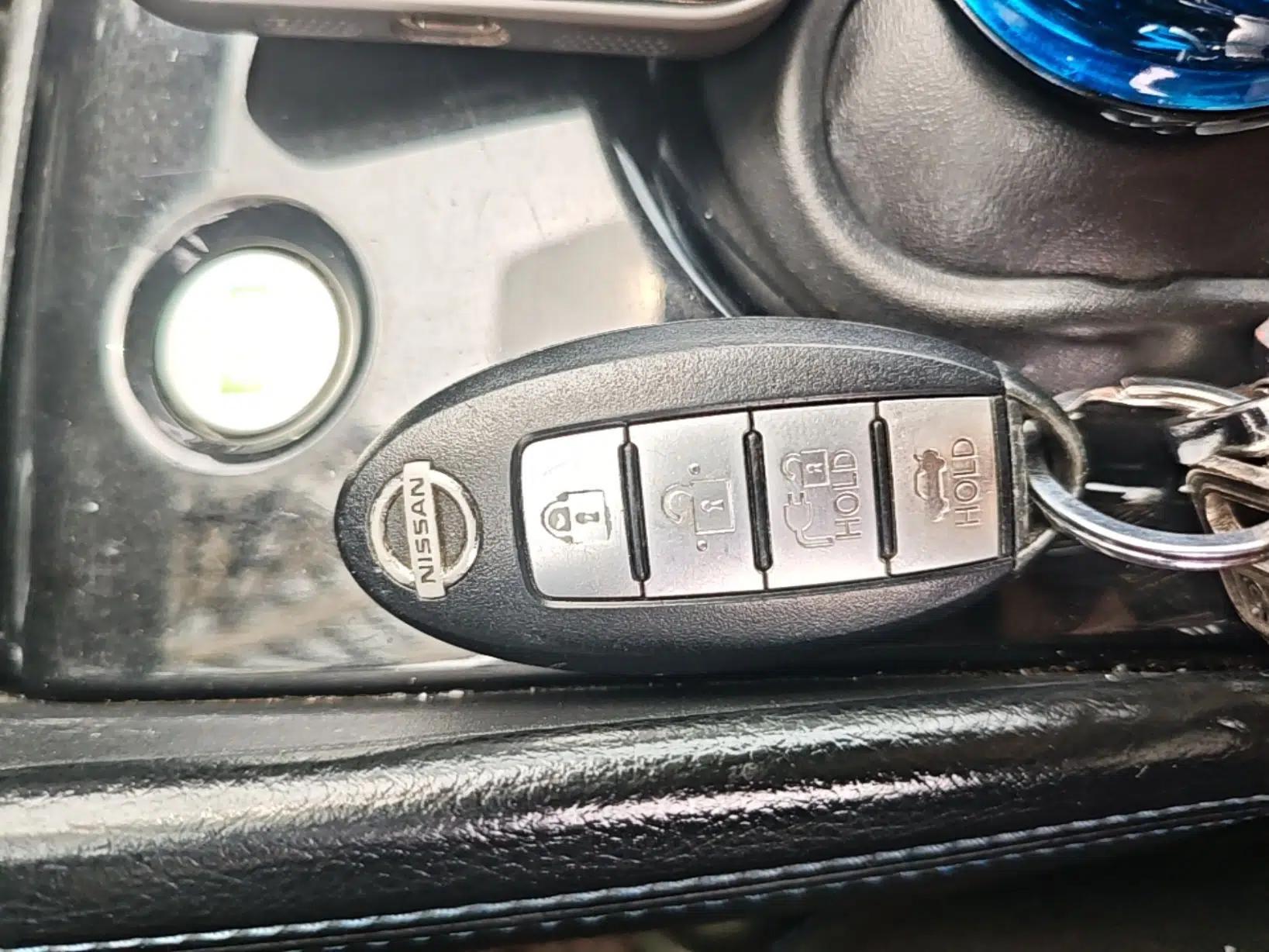 Nissan Sylphy EV 2018 Smart Edition — миниатюра 12