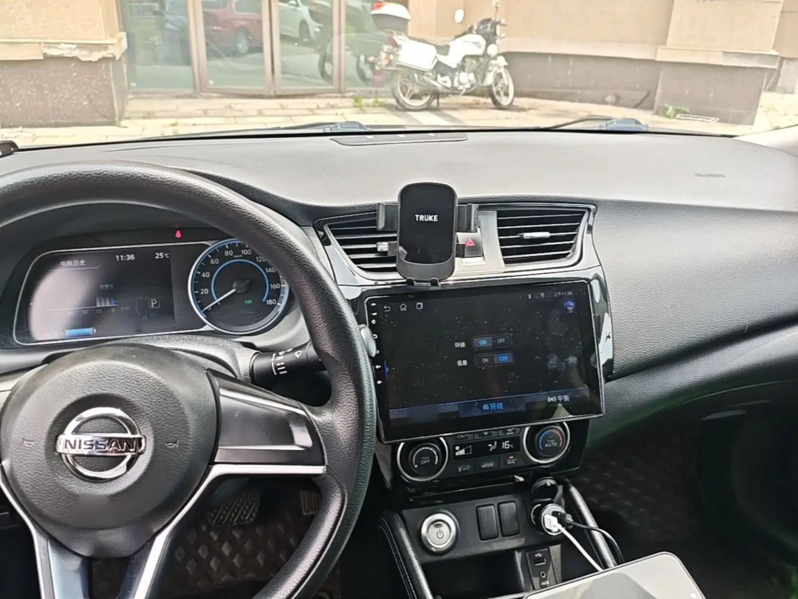 Nissan Sylphy EV 2018 Smart Edition — миниатюра 13