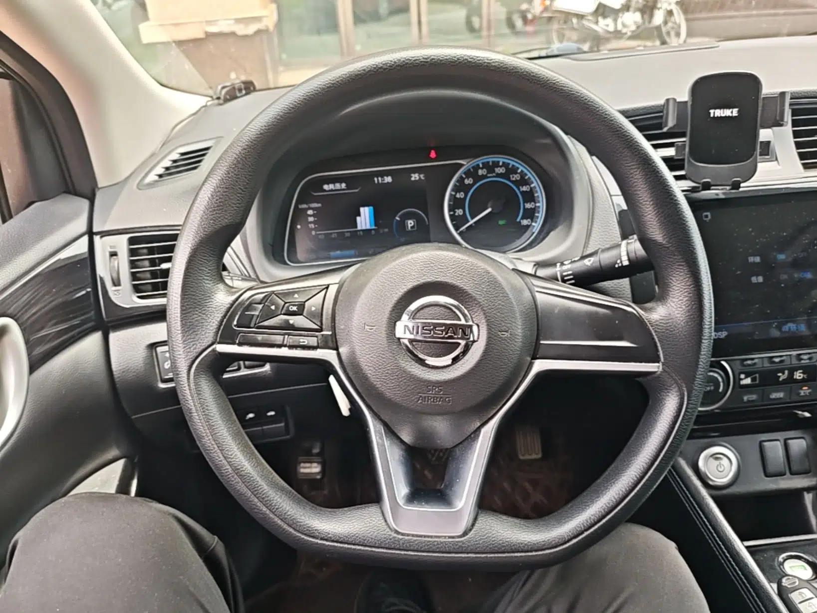 Nissan Sylphy EV 2018 Smart Edition — миниатюра 14
