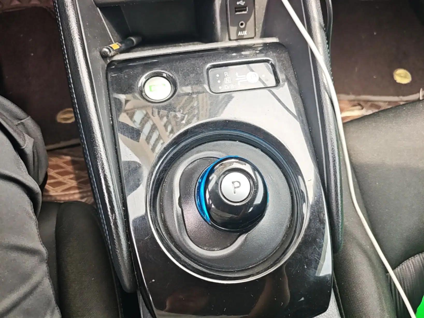 Nissan Sylphy EV 2018 Smart Edition — миниатюра 17