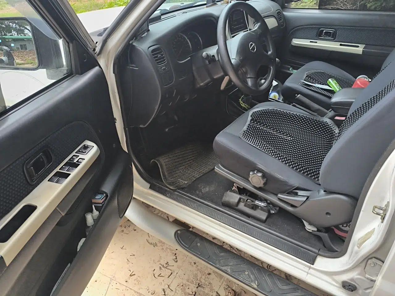 Nissan Paladin 2013 2.4L 4x4 Standard Version China V Standard — миниатюра 17
