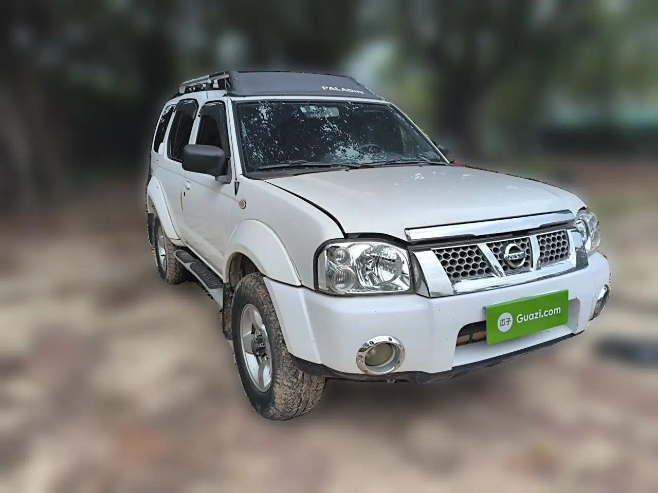Nissan Paladin 2013 2.4L 4x4 Standard Version China V Standard — миниатюра 3