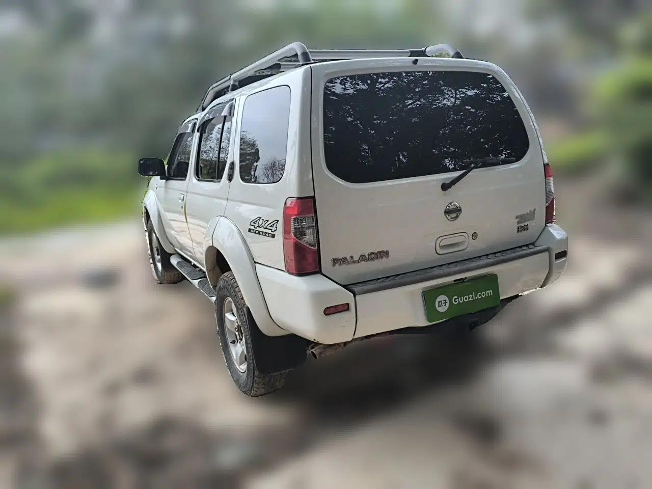 Nissan Paladin 2013 2.4L 4x4 Standard Version China V Standard — миниатюра 4