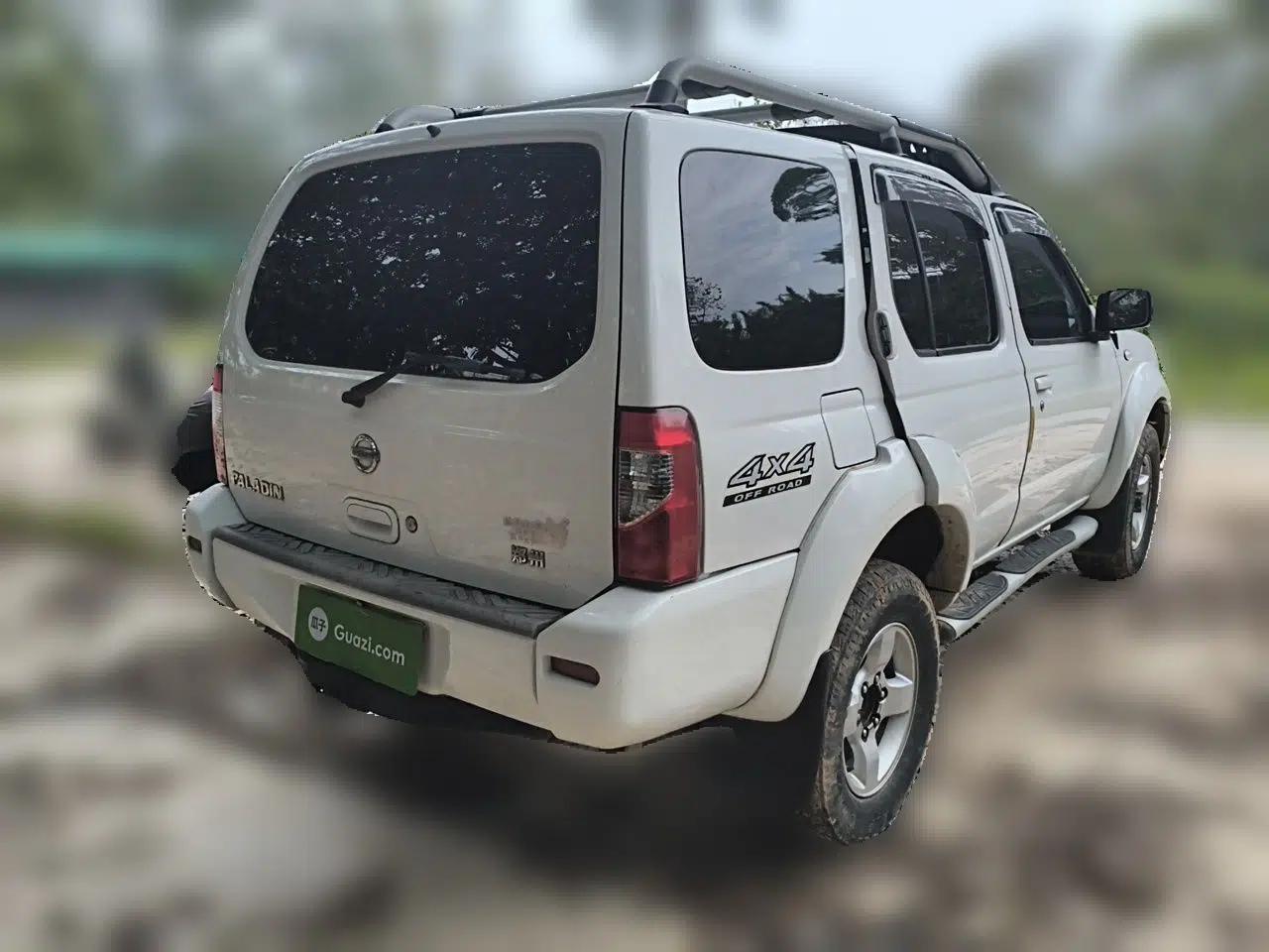 Nissan Paladin 2013 2.4L 4x4 Standard Version China V Standard — миниатюра 6