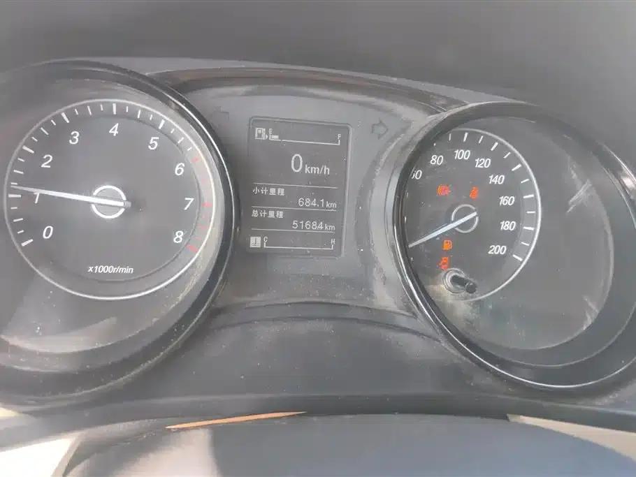 Wuling Hongguang PLUS 2020 1.5L Manual Comfort 7-Seater — миниатюра 14