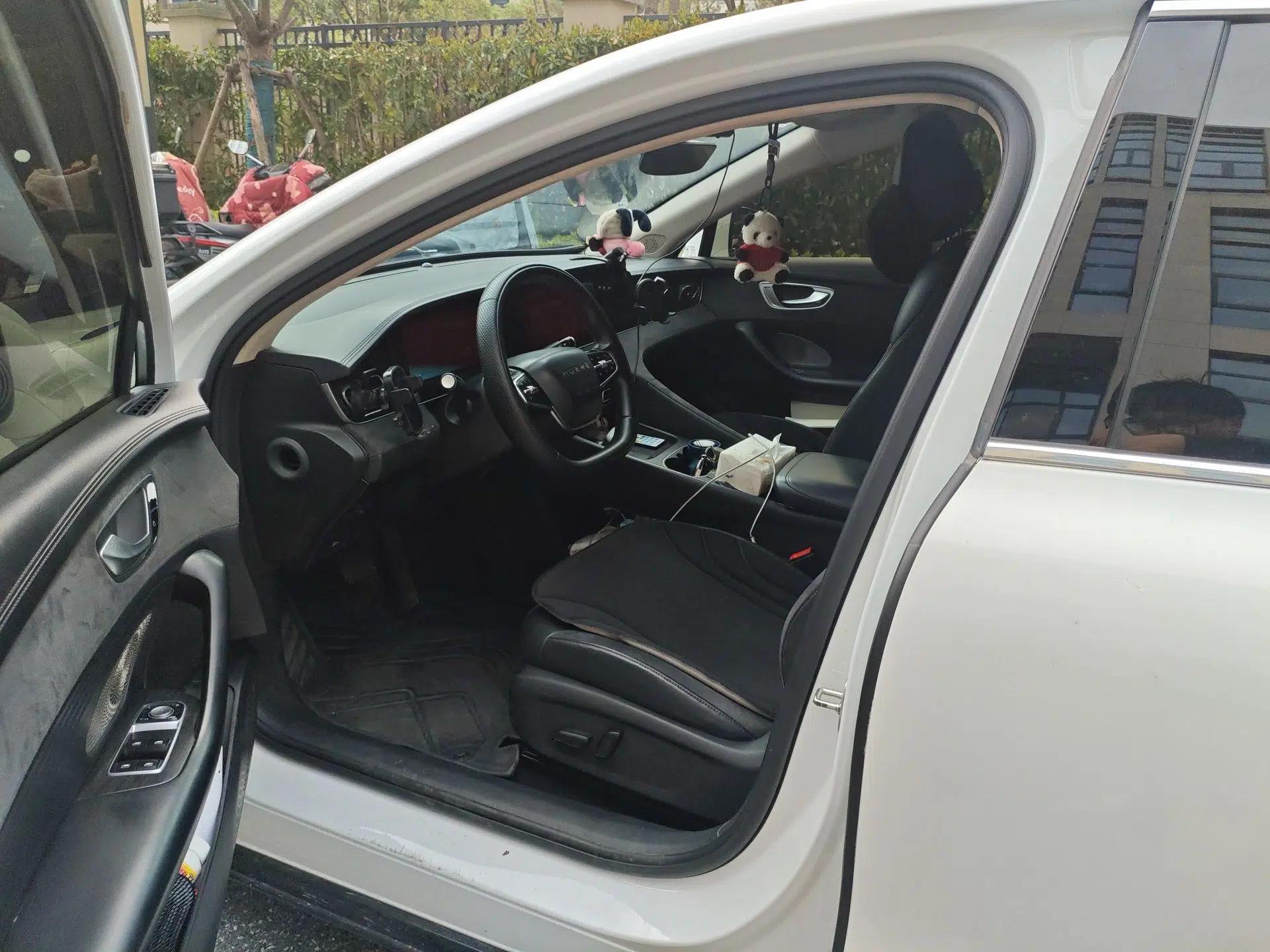 Roewe D7 2023 EV 510km Rear-Drive Excellence Edition — миниатюра 17
