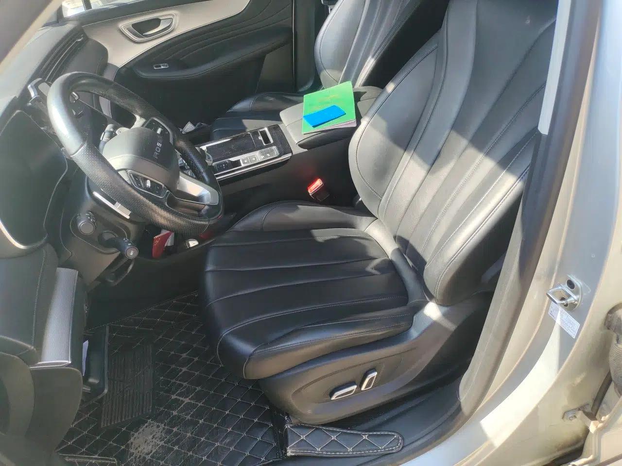 Roewe RX5 MAX 2019 300TGI Automatic Smart Cabin Luxury Edition — миниатюра 16