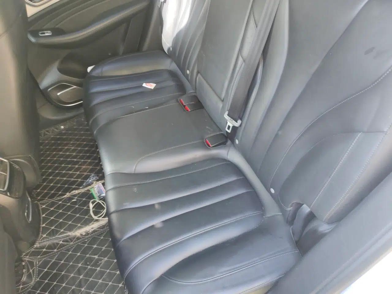 Roewe RX5 MAX 2019 300TGI Automatic Smart Cabin Luxury Edition — миниатюра 18