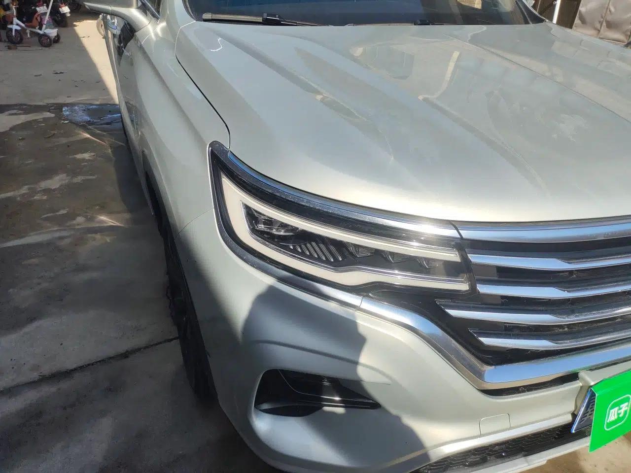 Roewe RX5 MAX 2019 300TGI Automatic Smart Cabin Luxury Edition — миниатюра 7