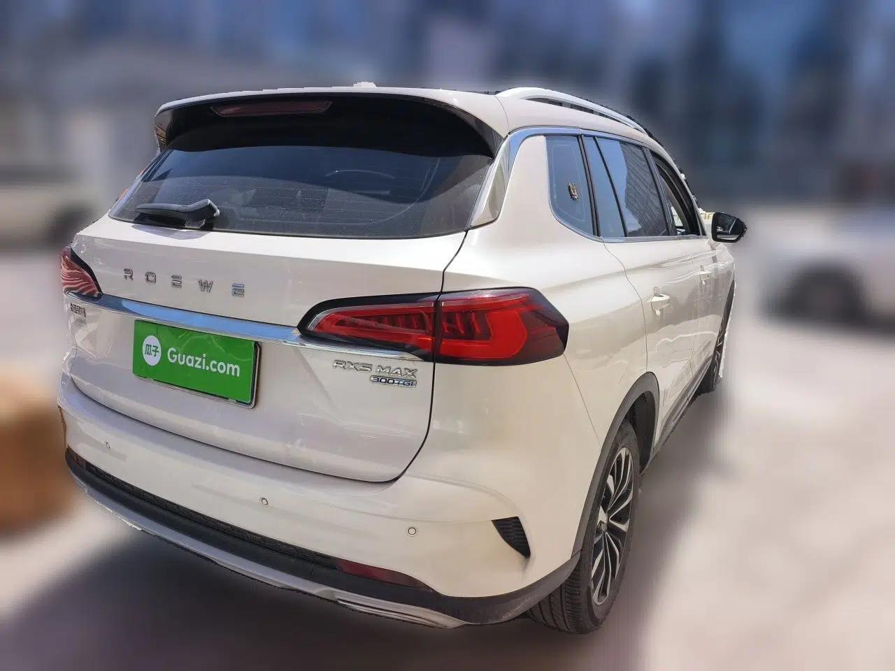 Roewe RX5 MAX 2021 Supreme Series 300TGI Automatic Luxury Cabin Edition — миниатюра 6