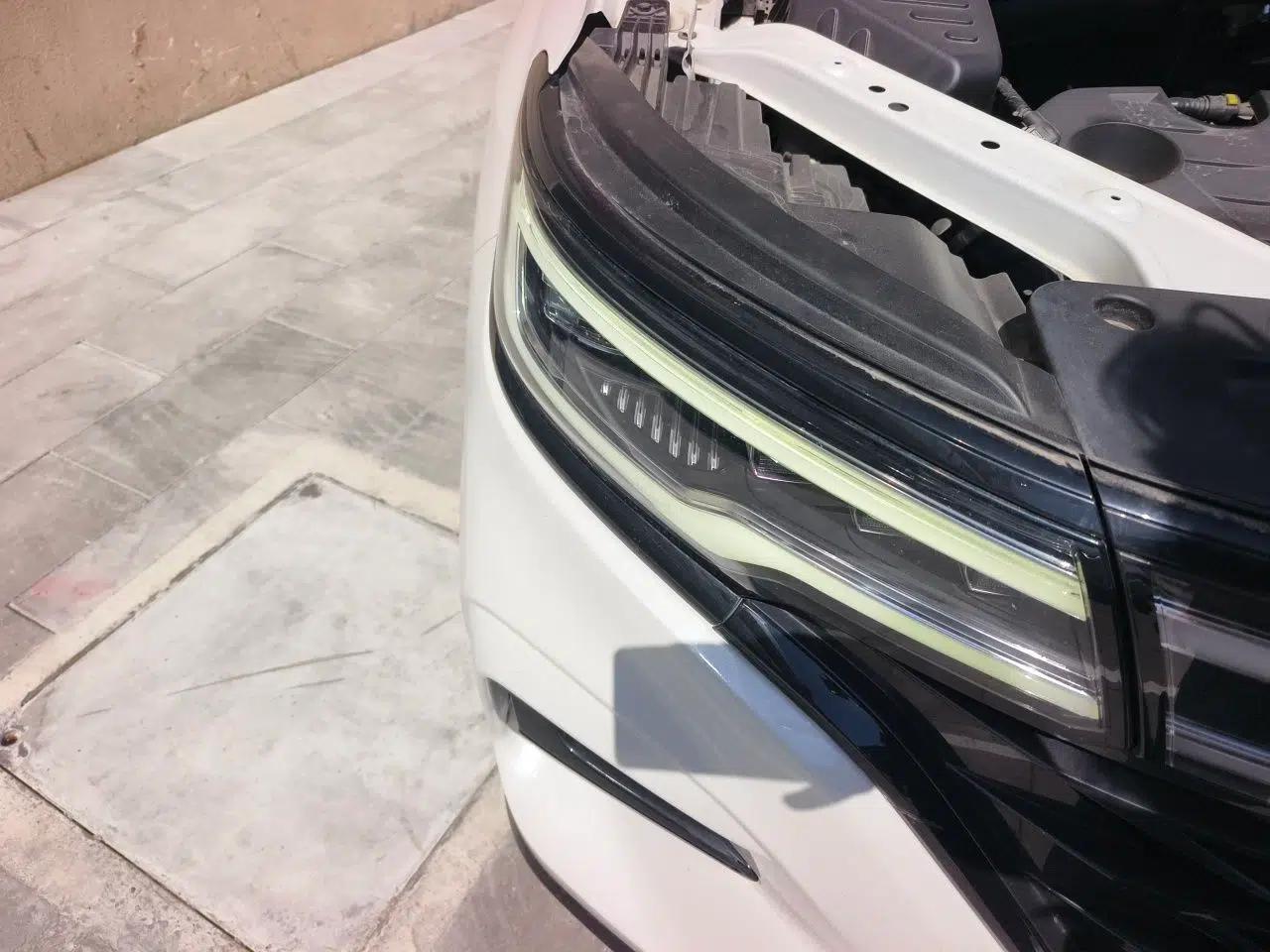 Roewe RX5 MAX 2021 Supreme Series 300TGI Automatic Luxury Cabin Edition — миниатюра 7