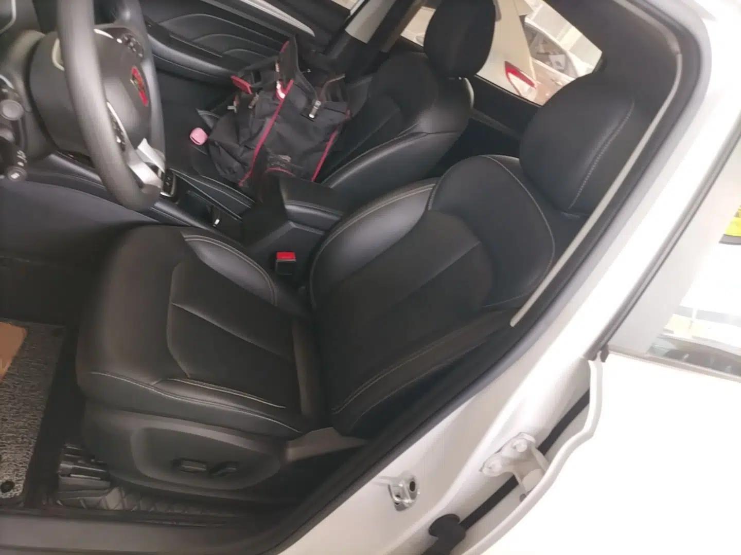 Roewe RX3 2018 1.6L CVT Flagship Edition — миниатюра 18