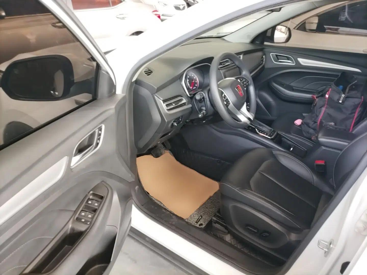 Roewe RX3 2018 1.6L CVT Flagship Edition — миниатюра 19