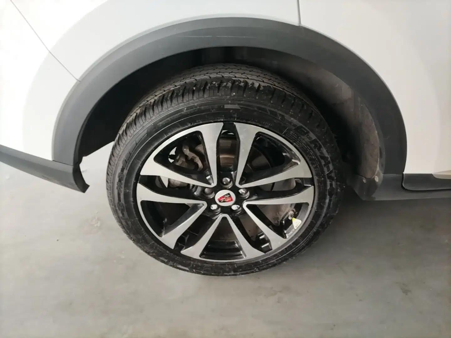 Roewe RX3 2018 1.6L CVT Flagship Edition — миниатюра 10