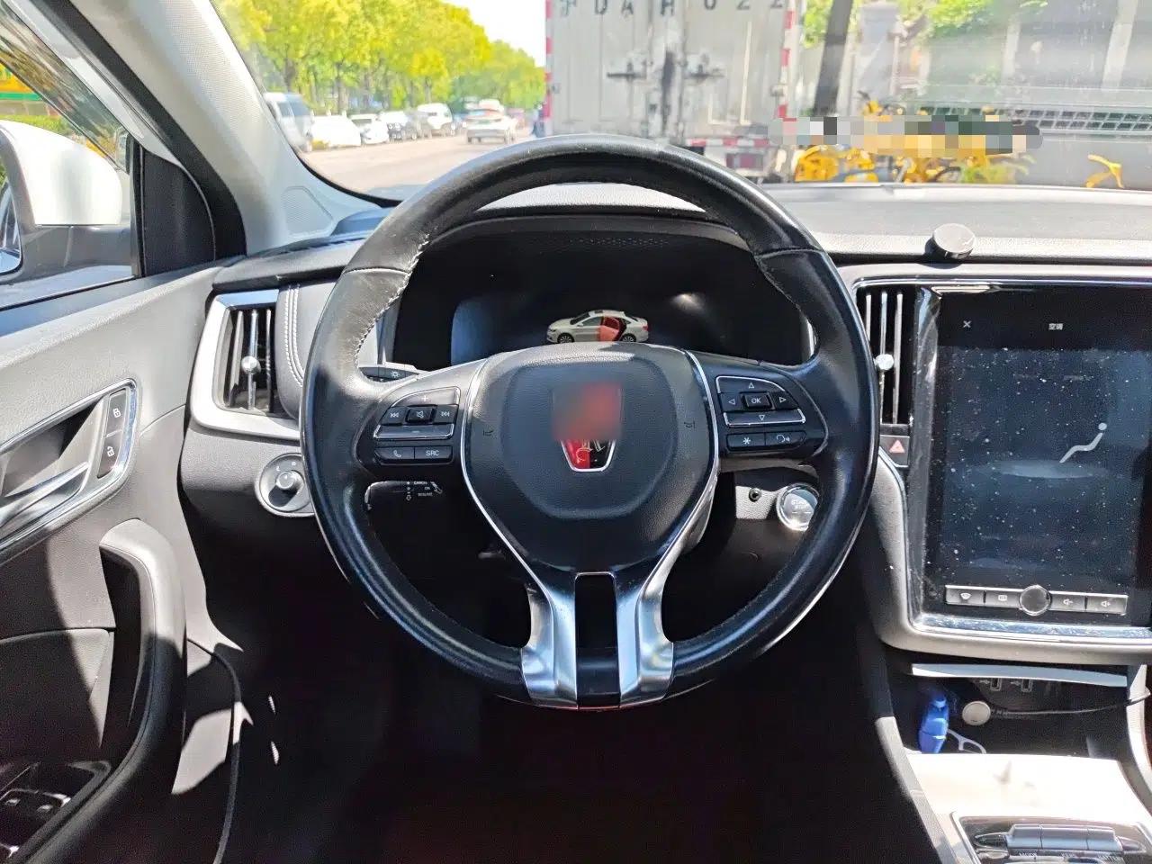 Roewe i6 New Energy 2017 45T Hybrid Connect & Smart Enjoyment Edition — миниатюра 11