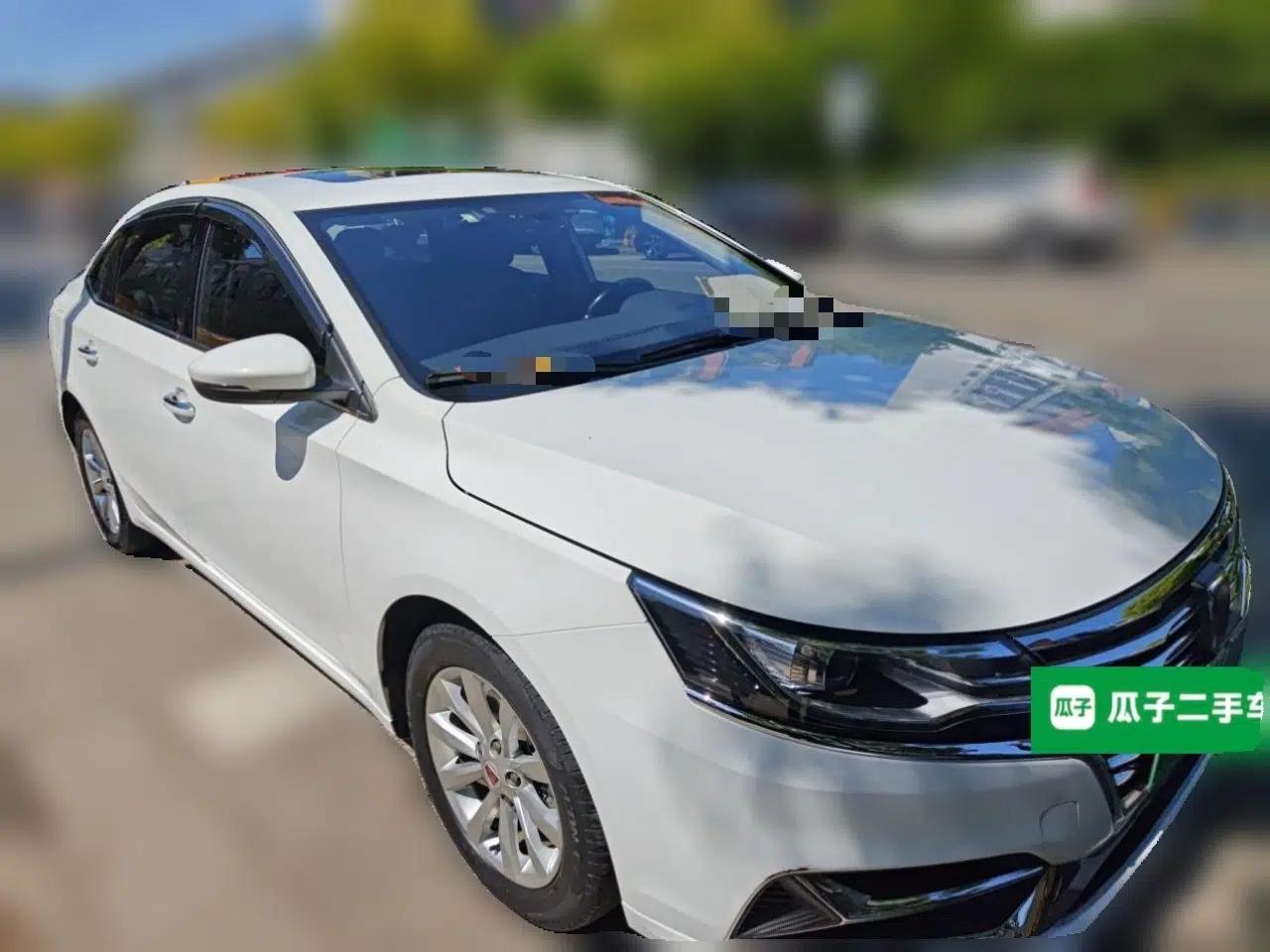 Roewe i6 New Energy 2017 45T Hybrid Connect & Smart Enjoyment Edition — миниатюра 3