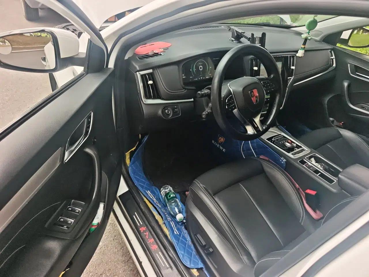 Roewe i6 New Energy 2017 45T Hybrid Connect & Smart Enjoyment Edition — миниатюра 17