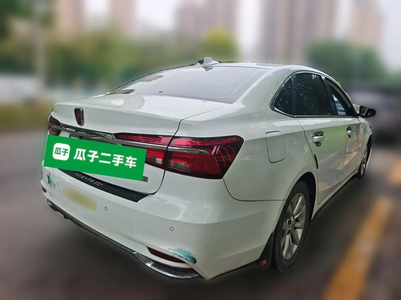 Roewe i6 New Energy 2017 45T Hybrid Connect & Smart Enjoyment Edition — миниатюра 6