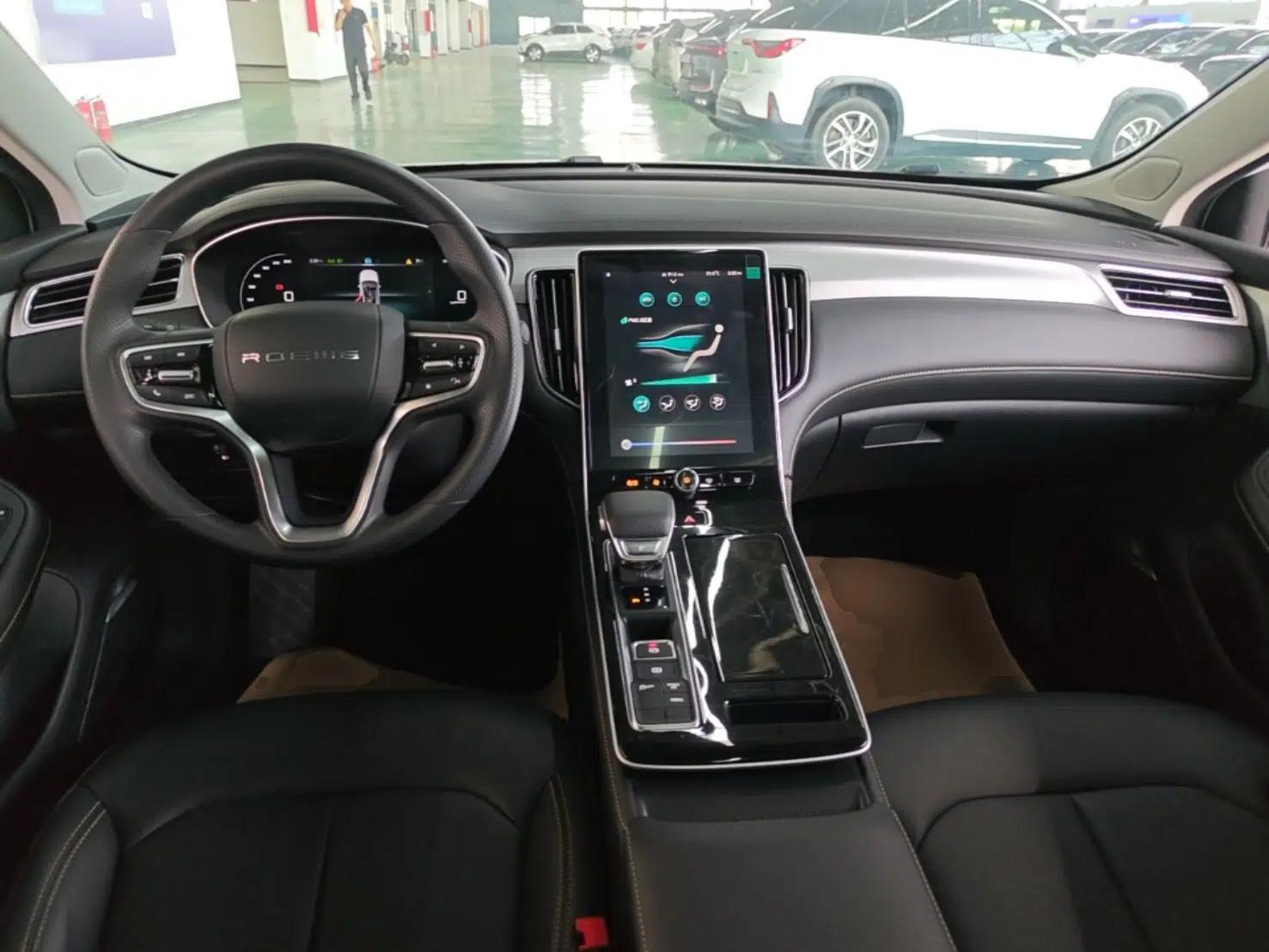 Roewe i6 MAX New Energy 2023 EV 420 Skyroof Special Edition — миниатюра 13