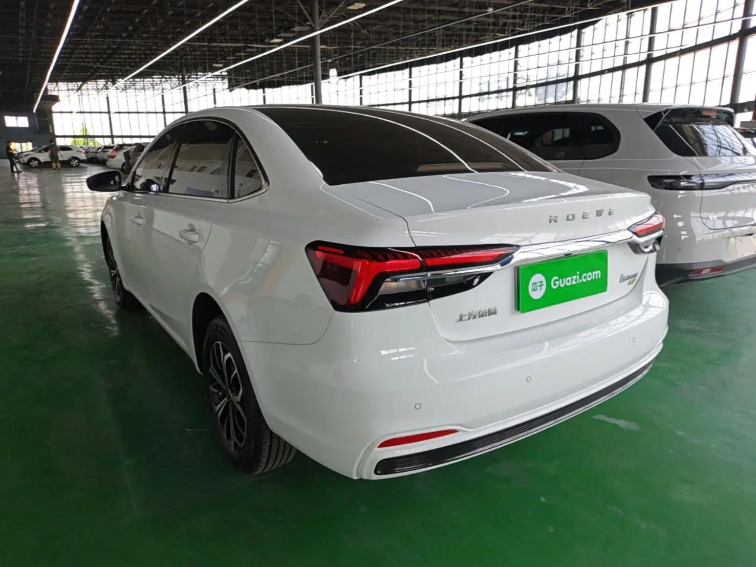Roewe i6 MAX New Energy 2023 EV 420 Skyroof Special Edition — миниатюра 4
