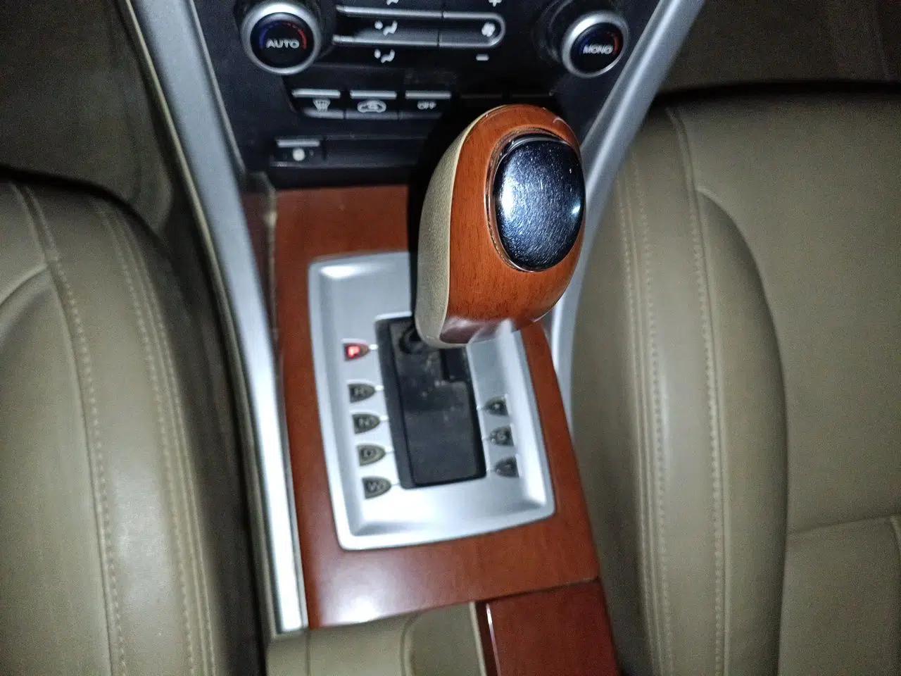Roewe 550 2008 550D 1.8T Automatic Premium Edition — миниатюра 15