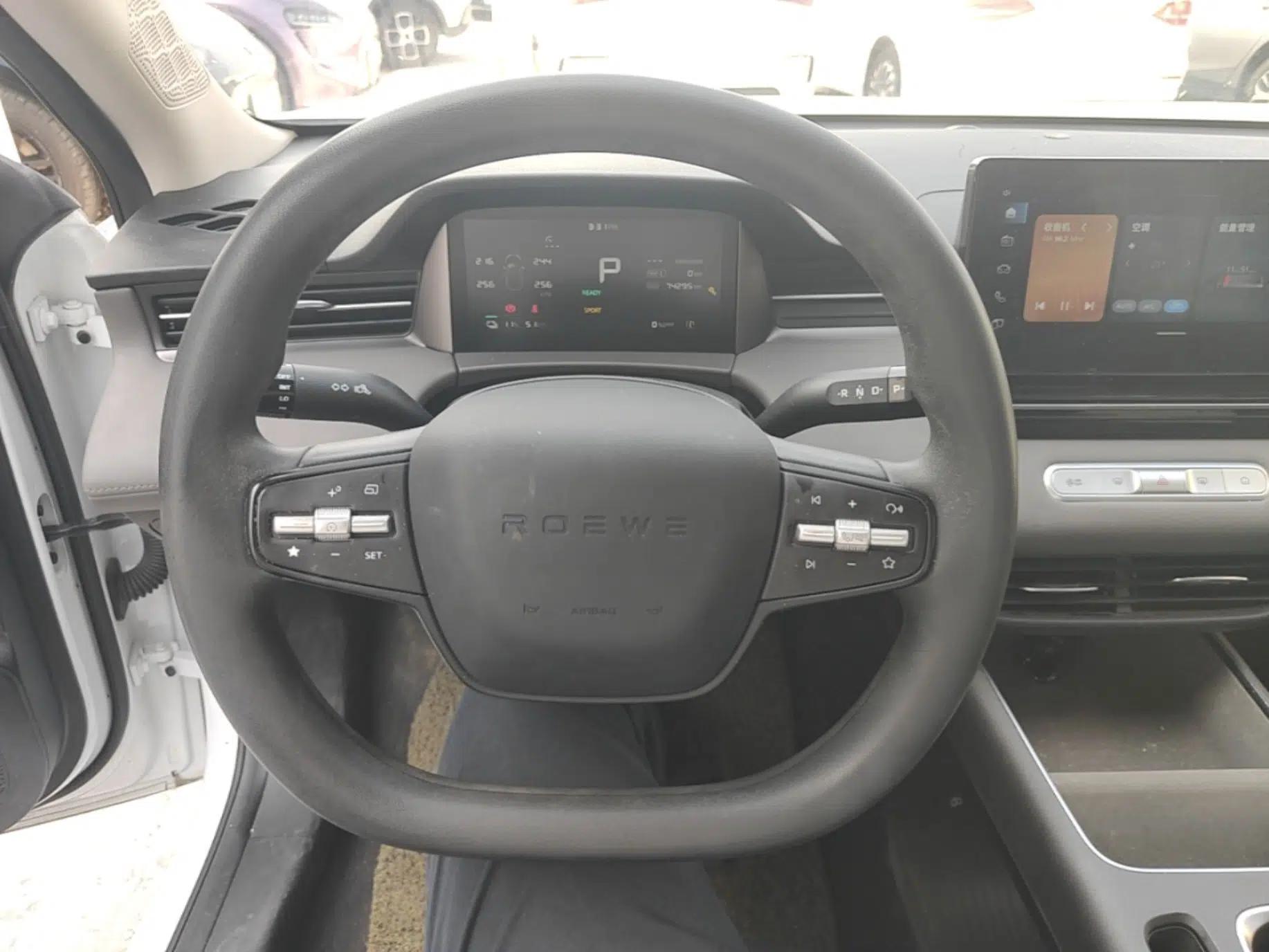 Roewe D6 2025 450 km Premium Edition — миниатюра 14