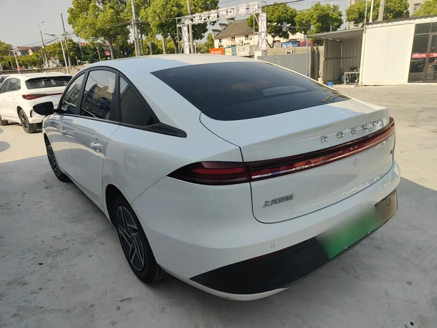 Roewe D6 2025 450 km Premium Edition — миниатюра 4