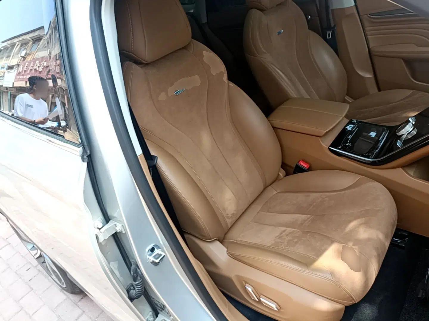 Roewe MARVEL X 2018 Rear-Drive Model — миниатюра 23