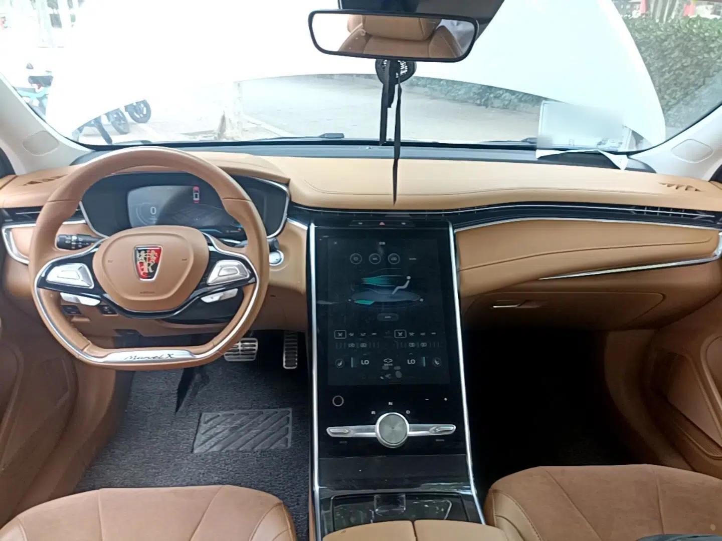 Roewe MARVEL X 2018 Rear-Drive Model — миниатюра 13